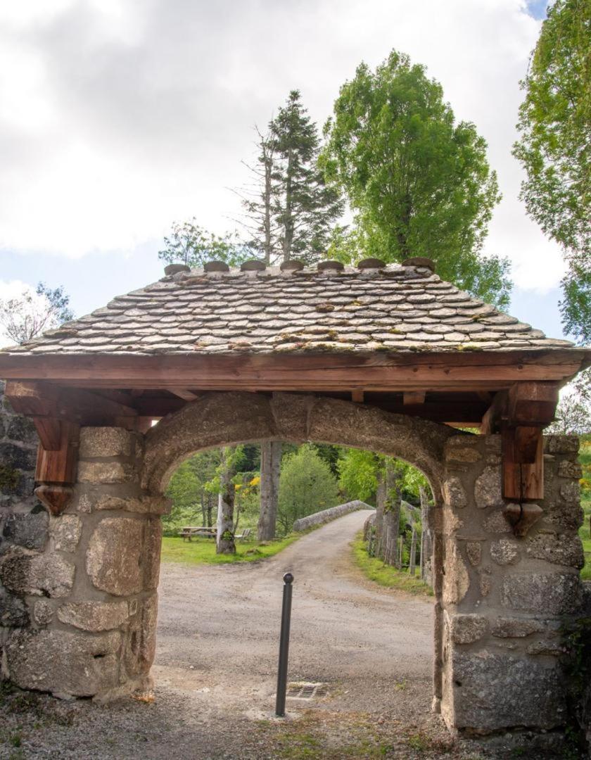Gite De La Grange - Domaine De Coulagnettes Serverette Экстерьер фото